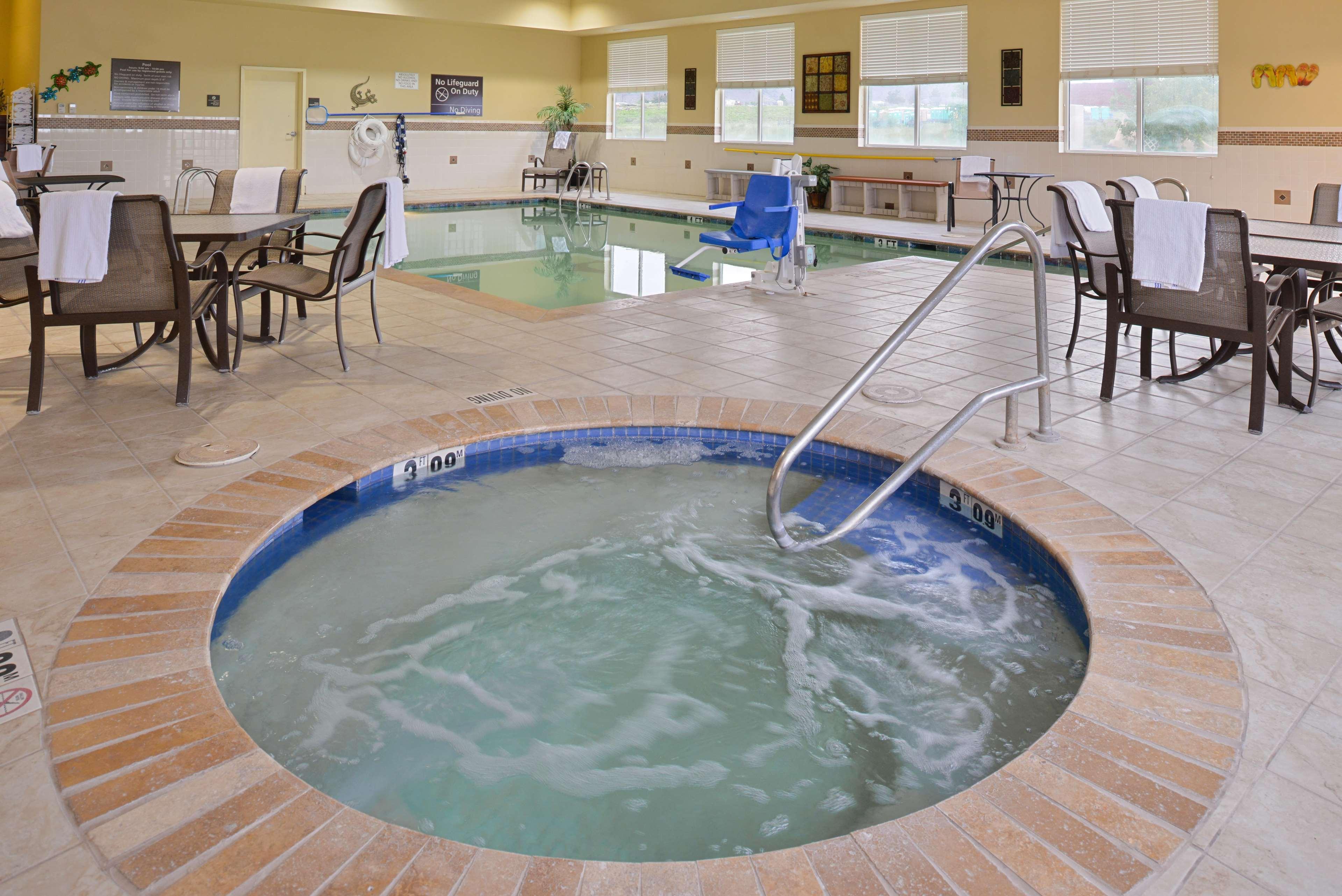 Hampton Inn Alpine Kültér fotó