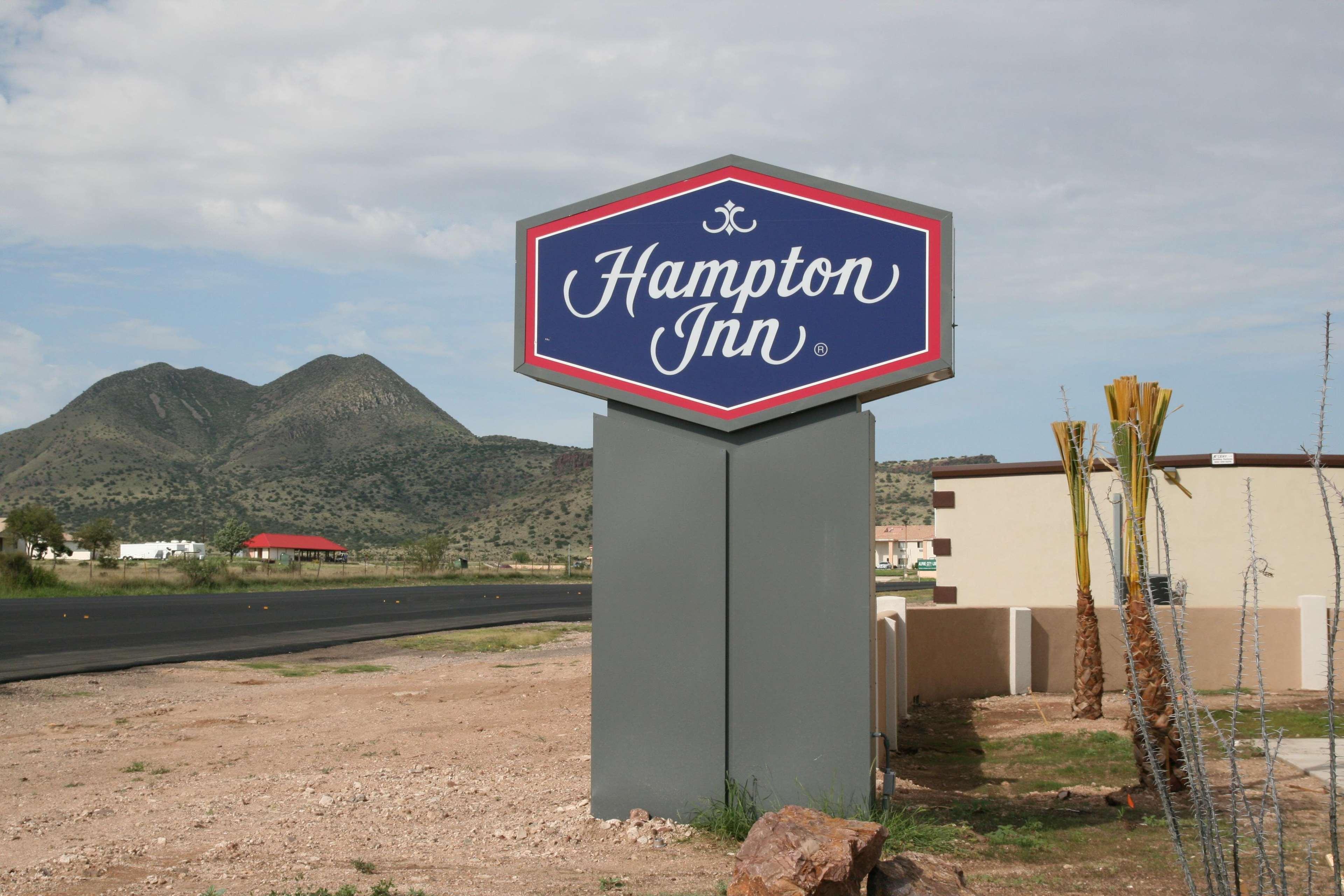 Hampton Inn Alpine Kültér fotó