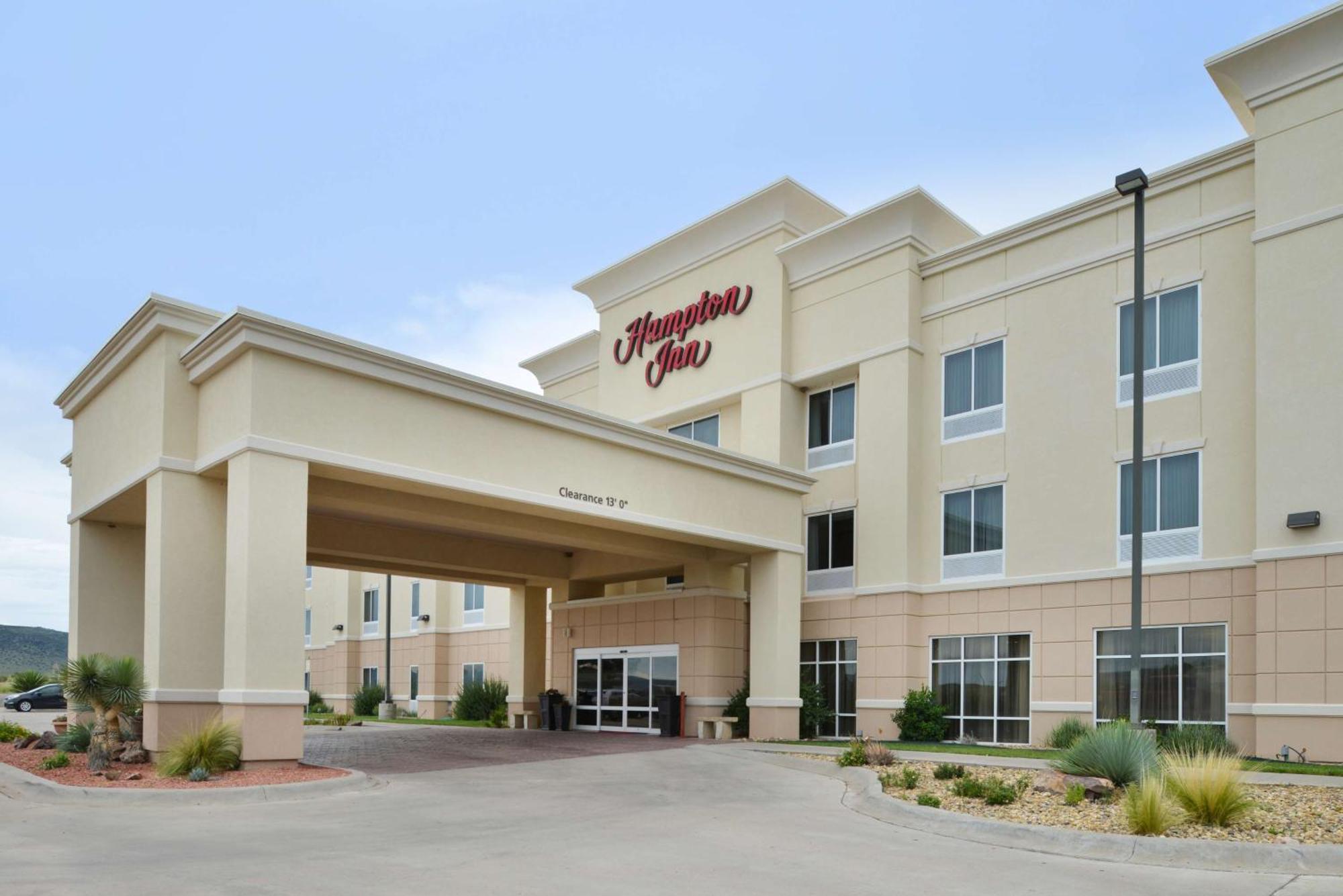 Hampton Inn Alpine Kültér fotó