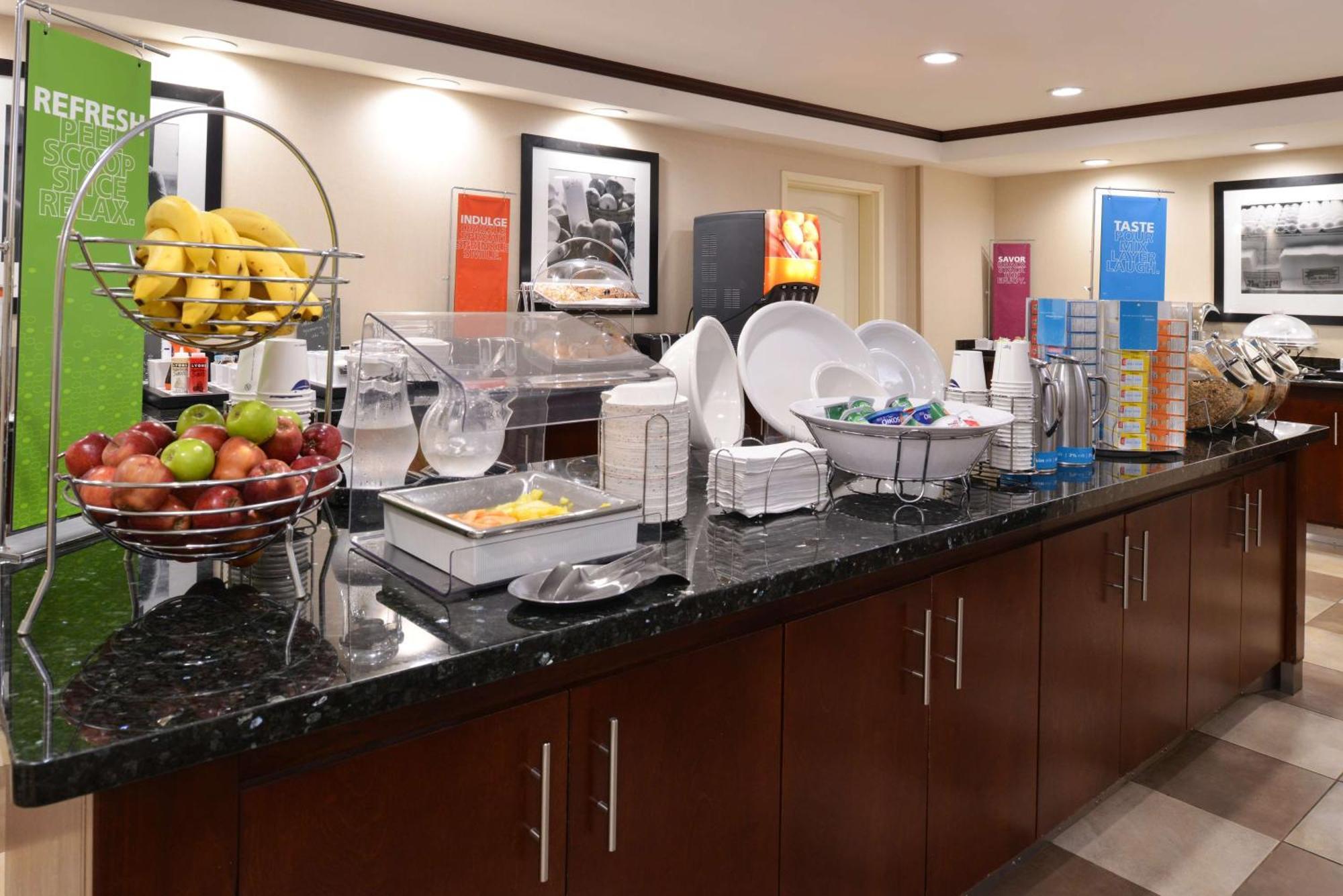 Hampton Inn Alpine Kültér fotó